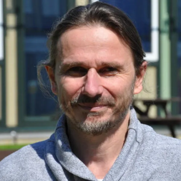 Toby Ealden